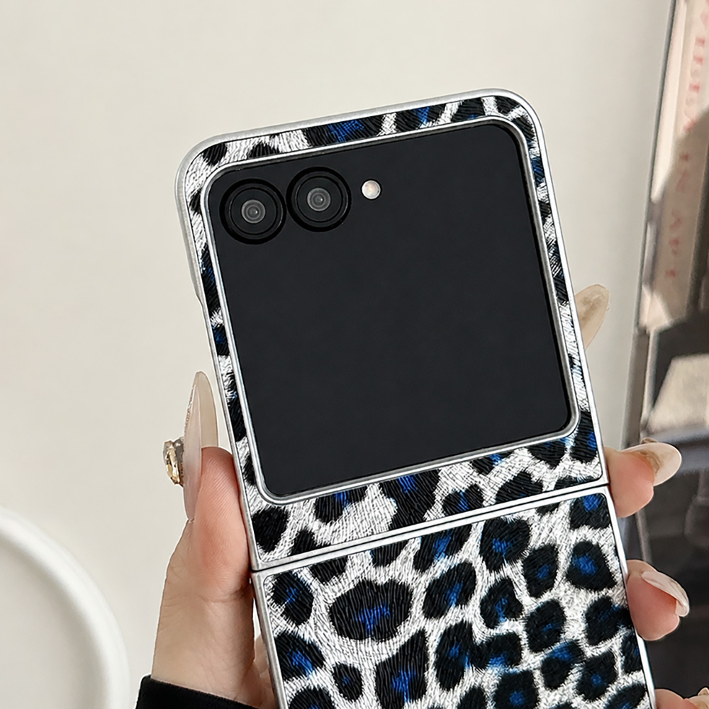ヒョウ柄折りたたみフリップ電話ケース Motorola Ra - Phone Cases That Cover The Camera のレビューと価格