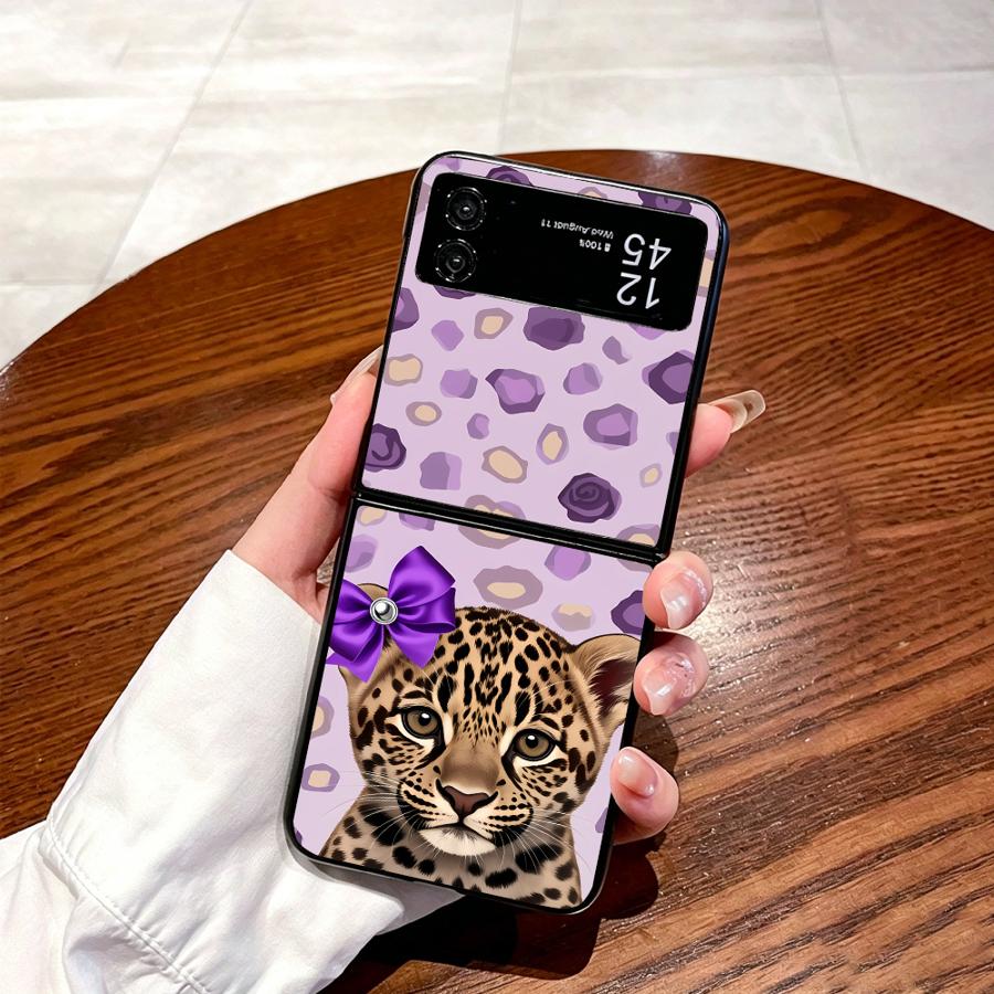 ストライプ柄のタイガーケース Samsung Galaxy  - Phone Cases Z Fold 4 のレビューと価格
